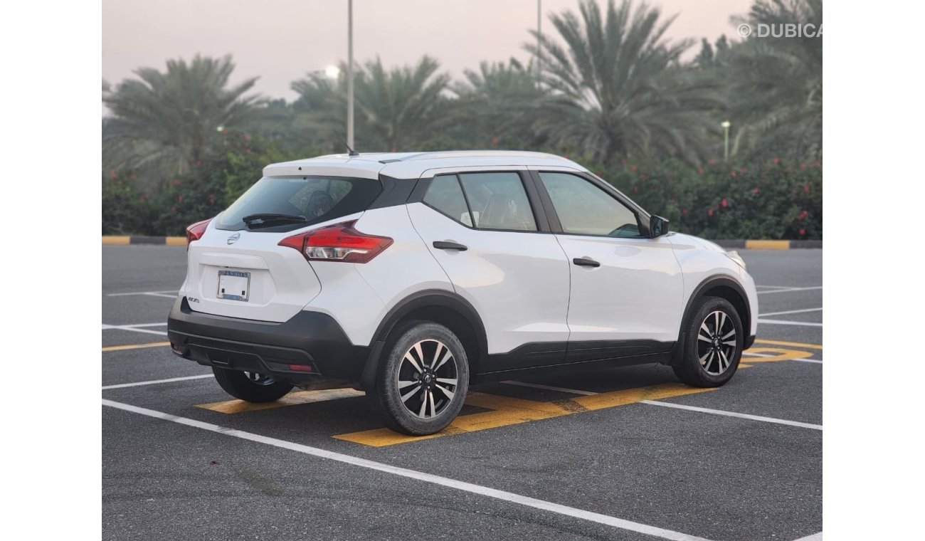 Nissan Kicks SV