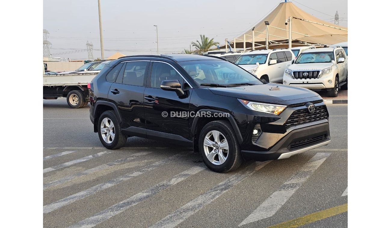 Toyota RAV4 Xle sunroof rear door atumatic
