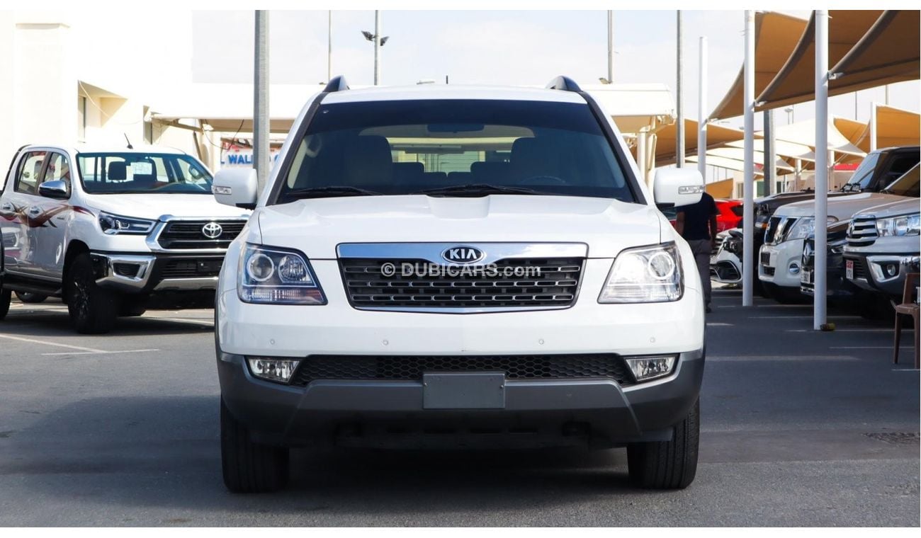 Used Kia Mohave 2016 for sale in Sharjah 493898