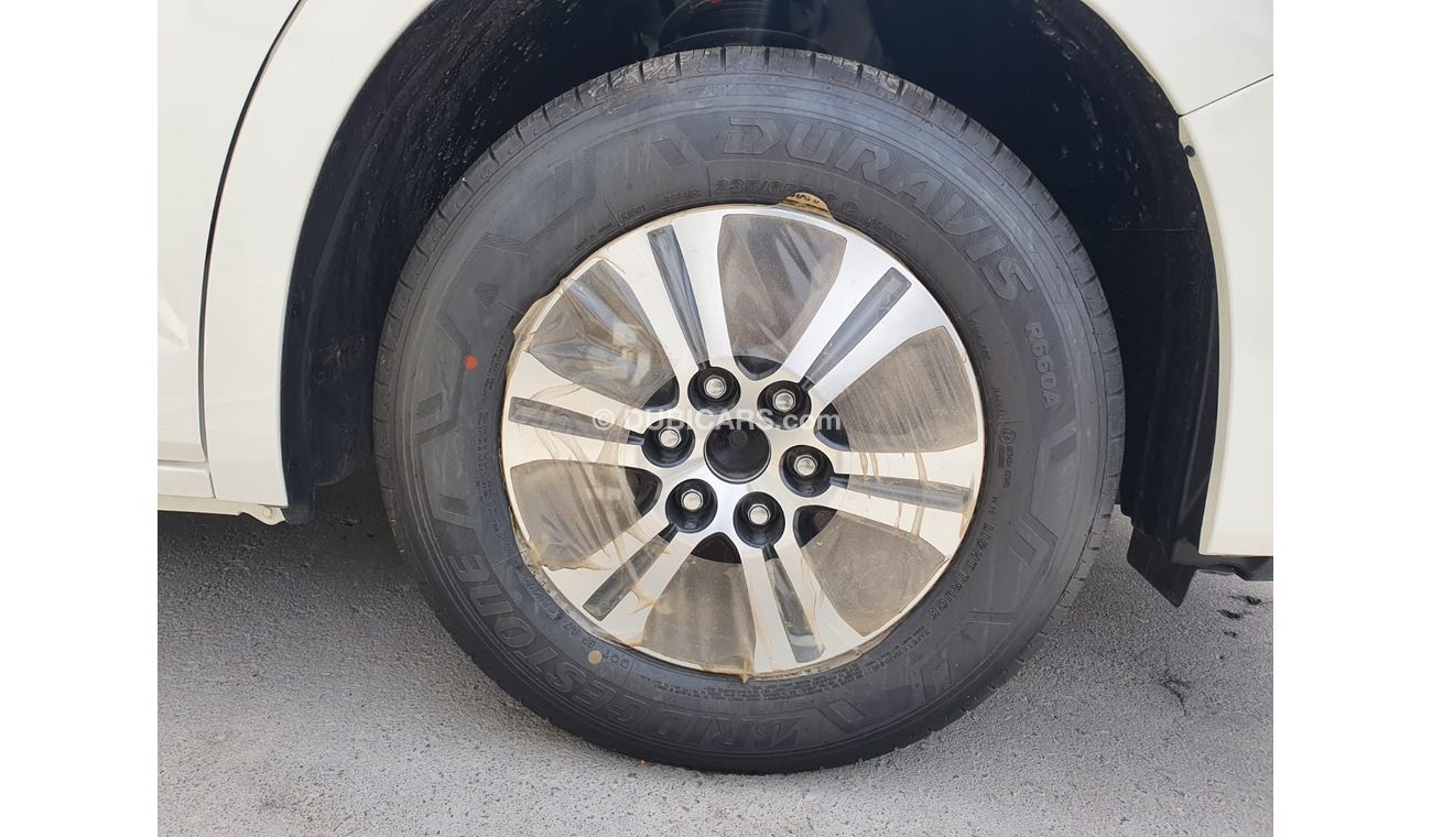 Toyota Hiace Diesel M/T, GL Full Option, Alloy Rims (THW2022)