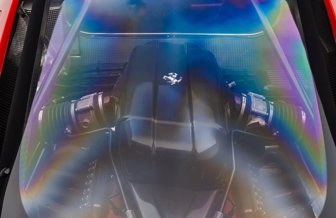 فيراري إنزو 6.0L V12 Naturally Aspirated Engine