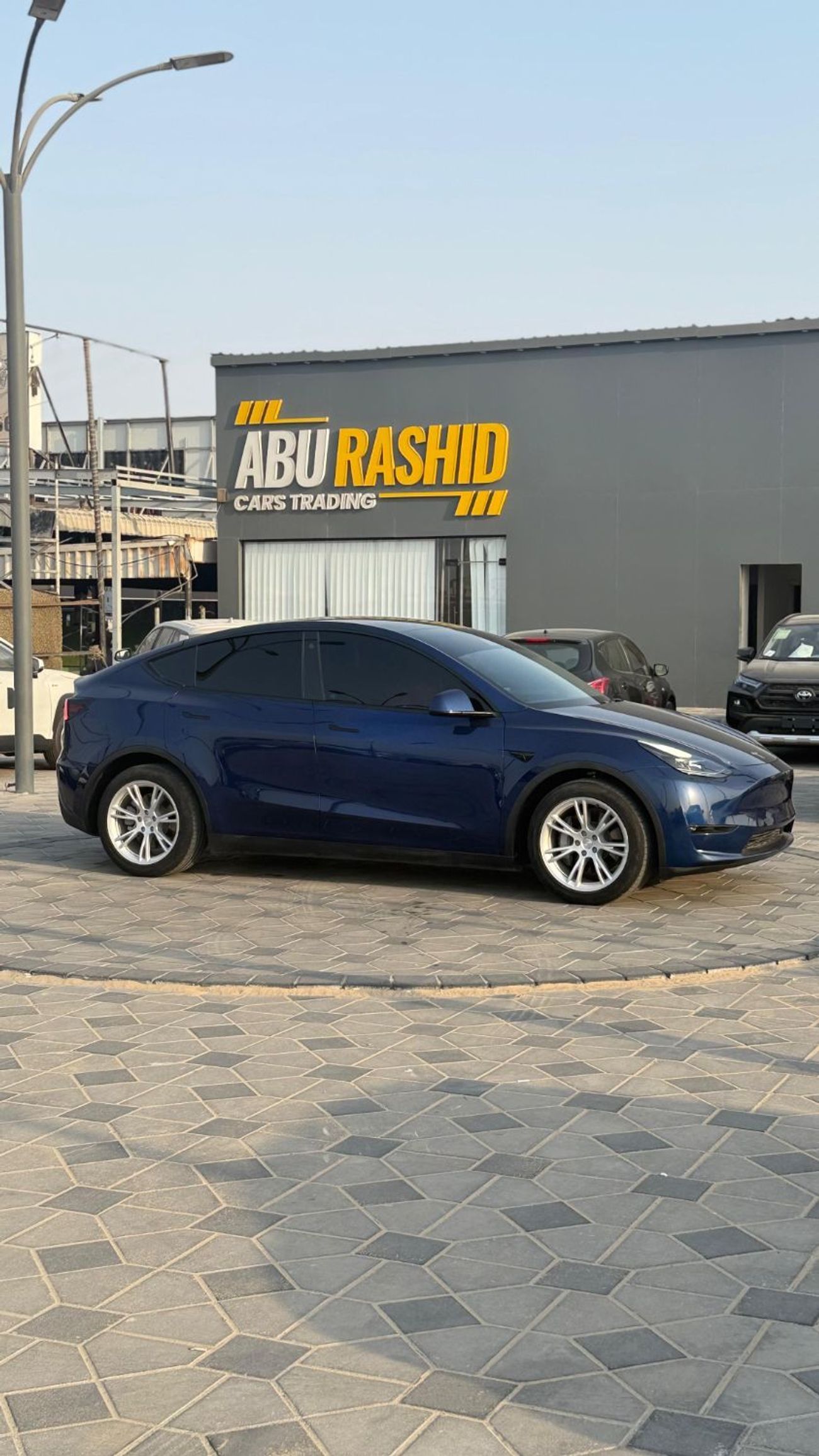Tesla Model Y Long Range (AWD)