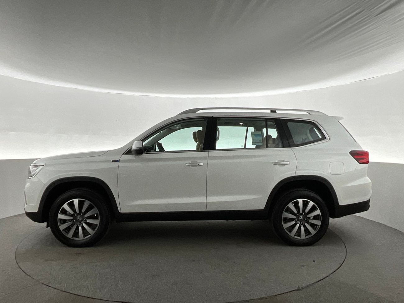 ميتسوبيشي باجيرو GLS Highline | ضمان مجاني لمدة عام | 0 دفعة أولى