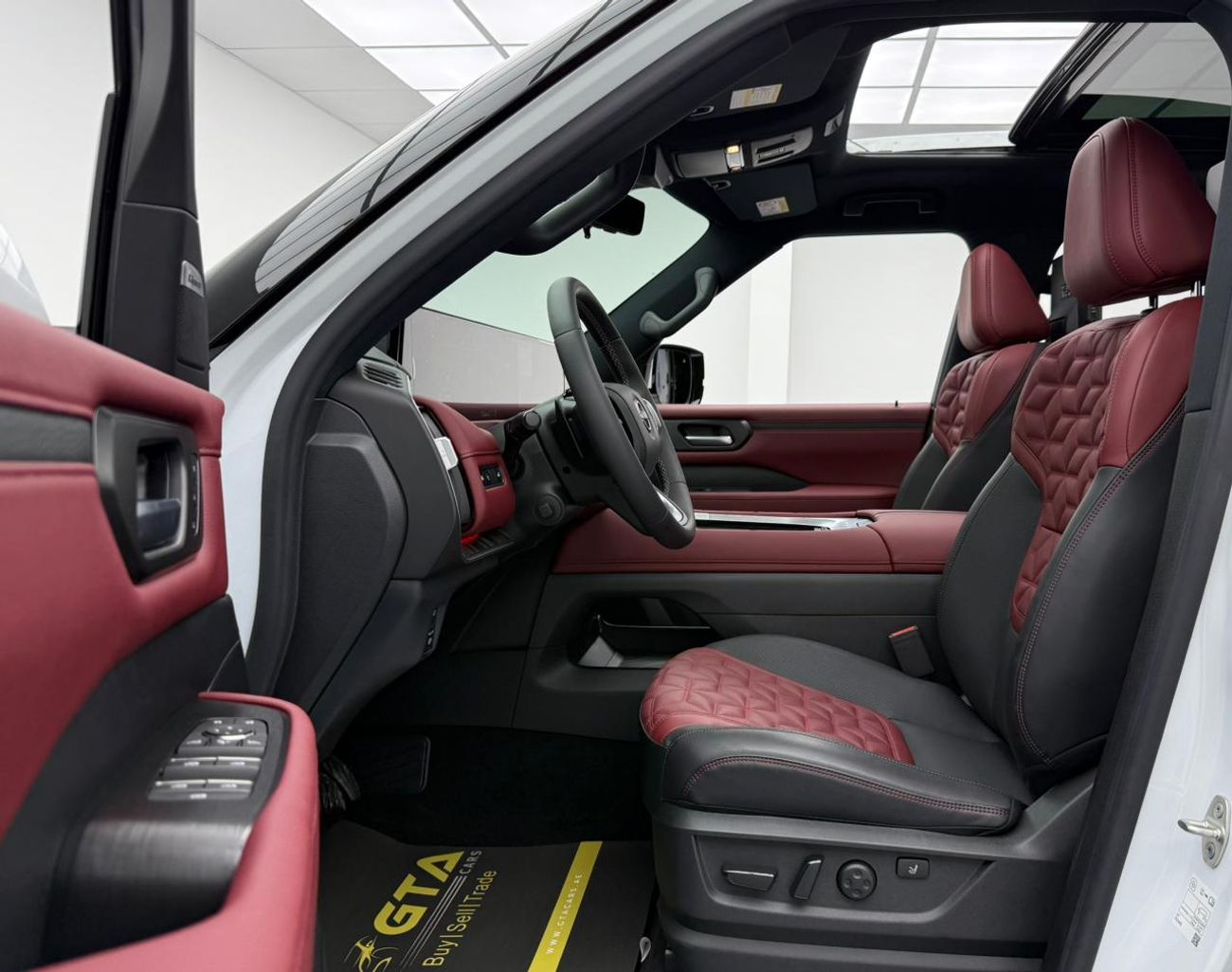 Nissan Patrol 2026 Nissan Patrol LE Platinum, 5 Years Nissan Warranty, 3 Years Nissan Service Pack, Low Km, GCC