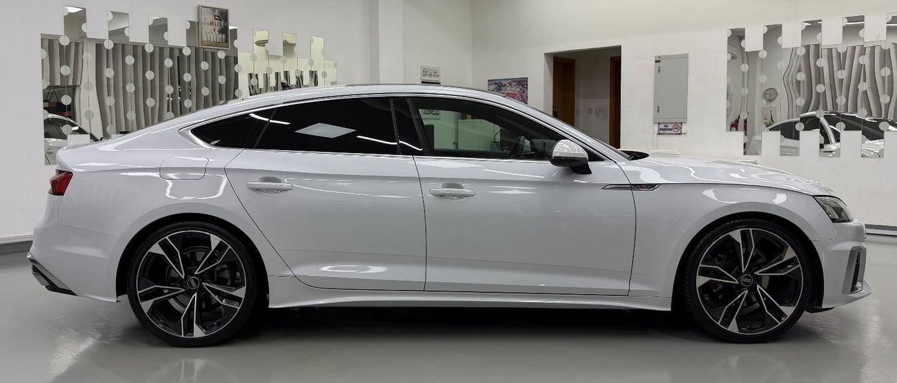 Audi A5 40 TFSI S Line 2.0L (187 HP)