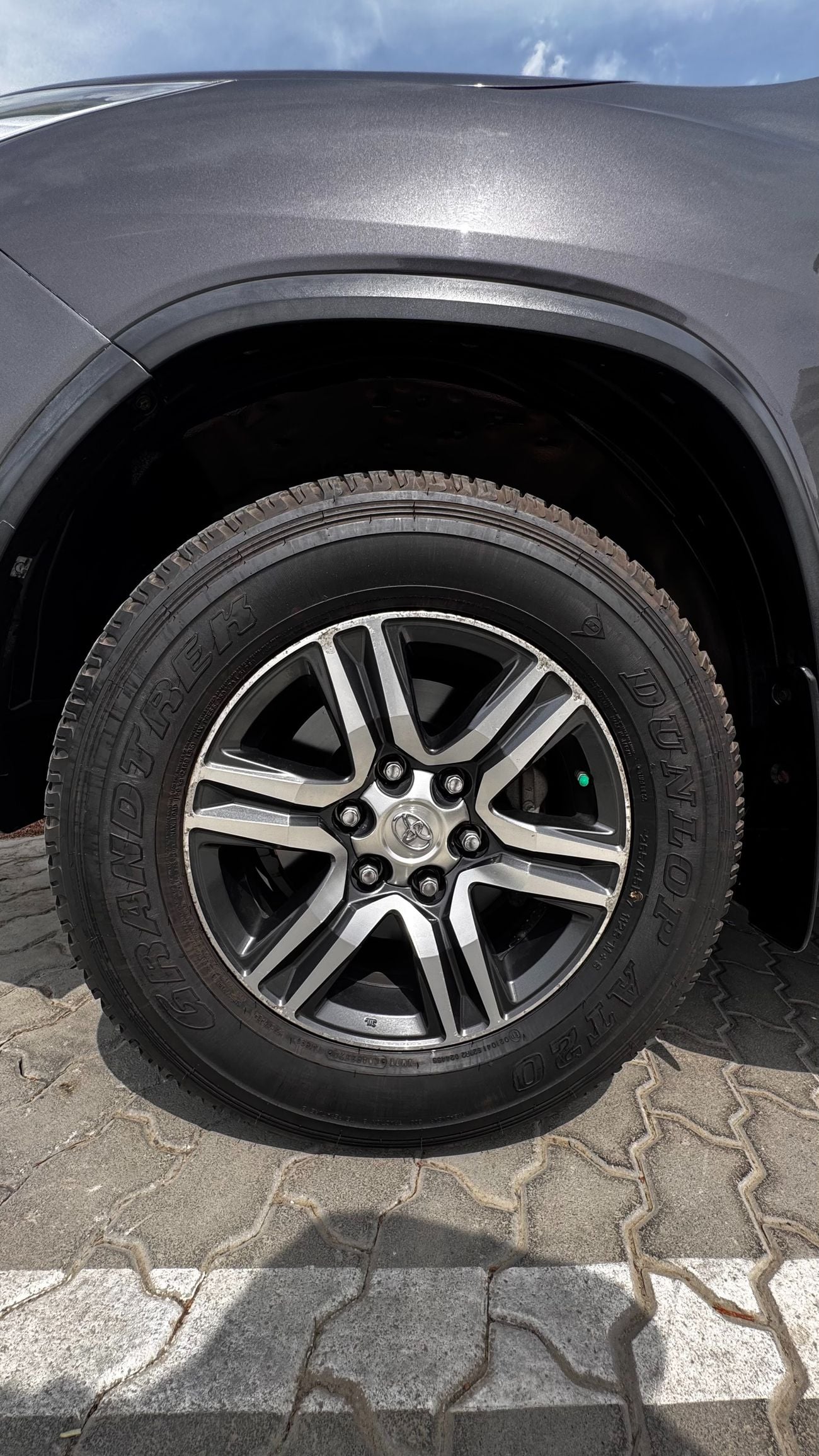 Toyota Fortuner EXR 2.7L 4WD