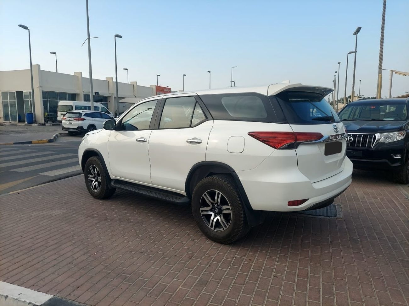 Toyota Fortuner 2.4L 4WD DIESEL AUTOMATIC TRANSMISSION