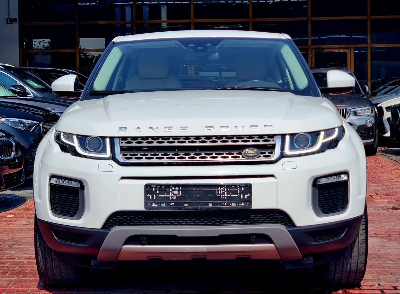 لاند روفر رانج روفر إيفوك 2.0 Original paint 2016