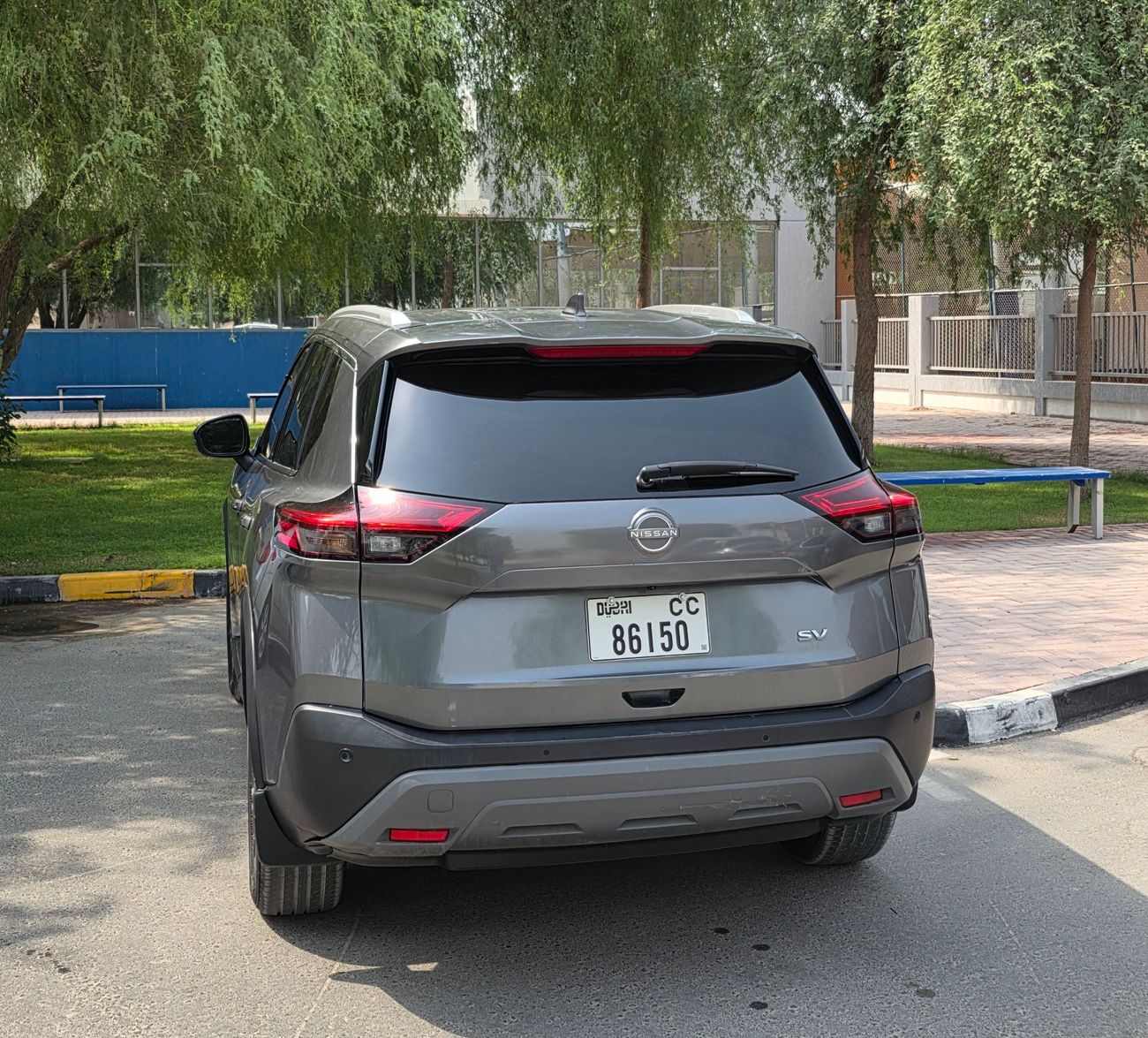 نيسان روج SV 2.5L CVT