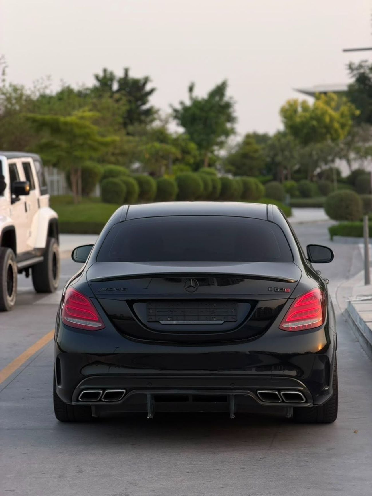 مرسيدس بنز C 63 AMG STANDARD