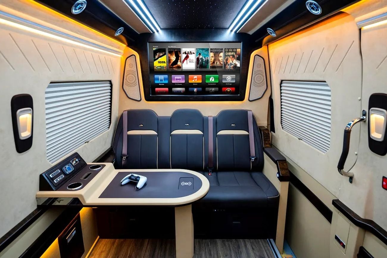Mercedes-Benz Sprinter VVIP MERCEDES with Bathroom, Additional AC and Air Suspension- 2 Years Warranty VLINE