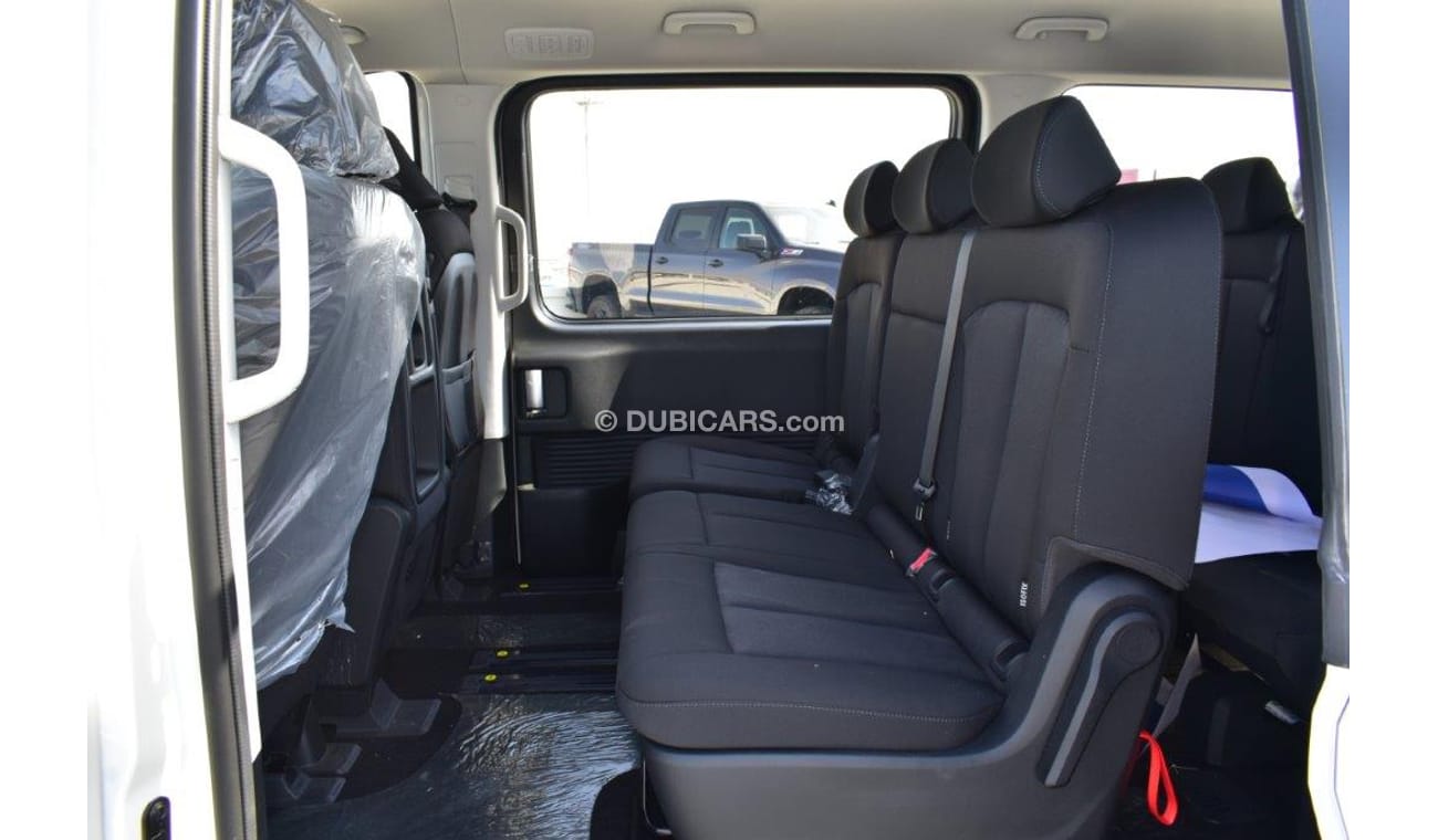 New Hyundai Staria 2.2l CRDI 9 Seat Fwd Manual Transmission 2022 for
