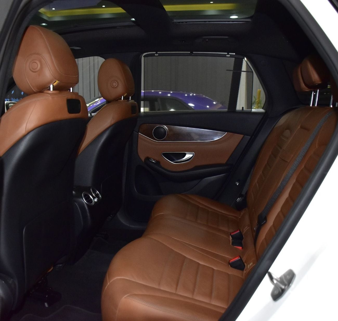 Mercedes Benz GLC250 . EXCELLENT DEAL for our Mercedes Benz GLC250 4Matic ( 2017 Model ) in White Color GCC Specs