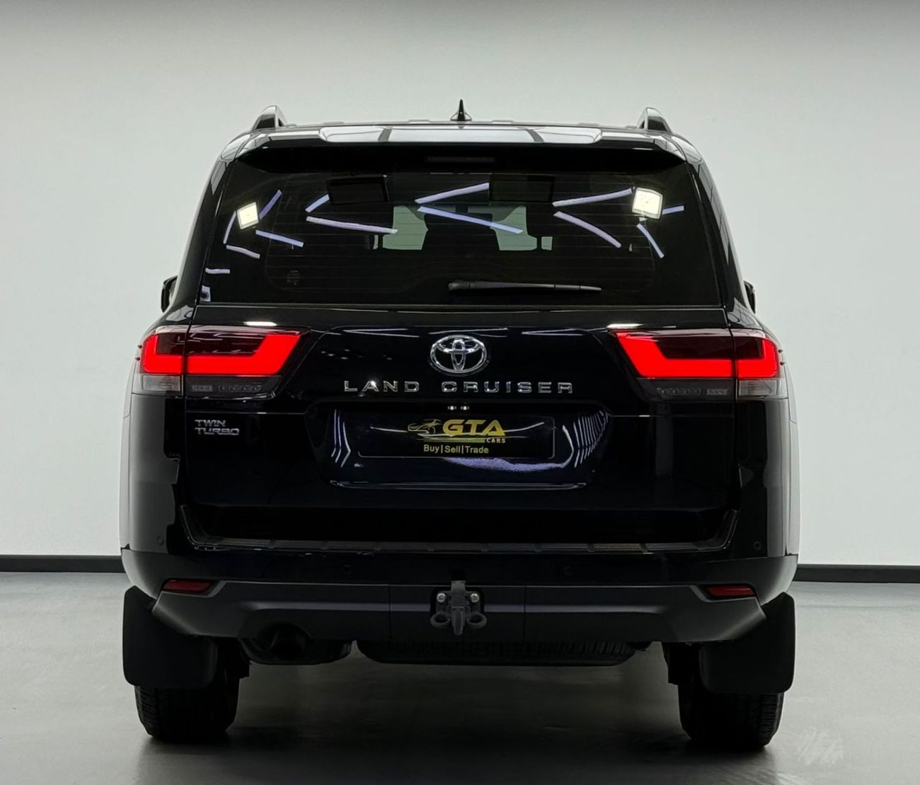 Toyota Land Cruiser EXR 3.5L 2024 Toyota Land Cruiser EXR ,Al Futtaim Warranty ,Full Agency Service History ,GCC