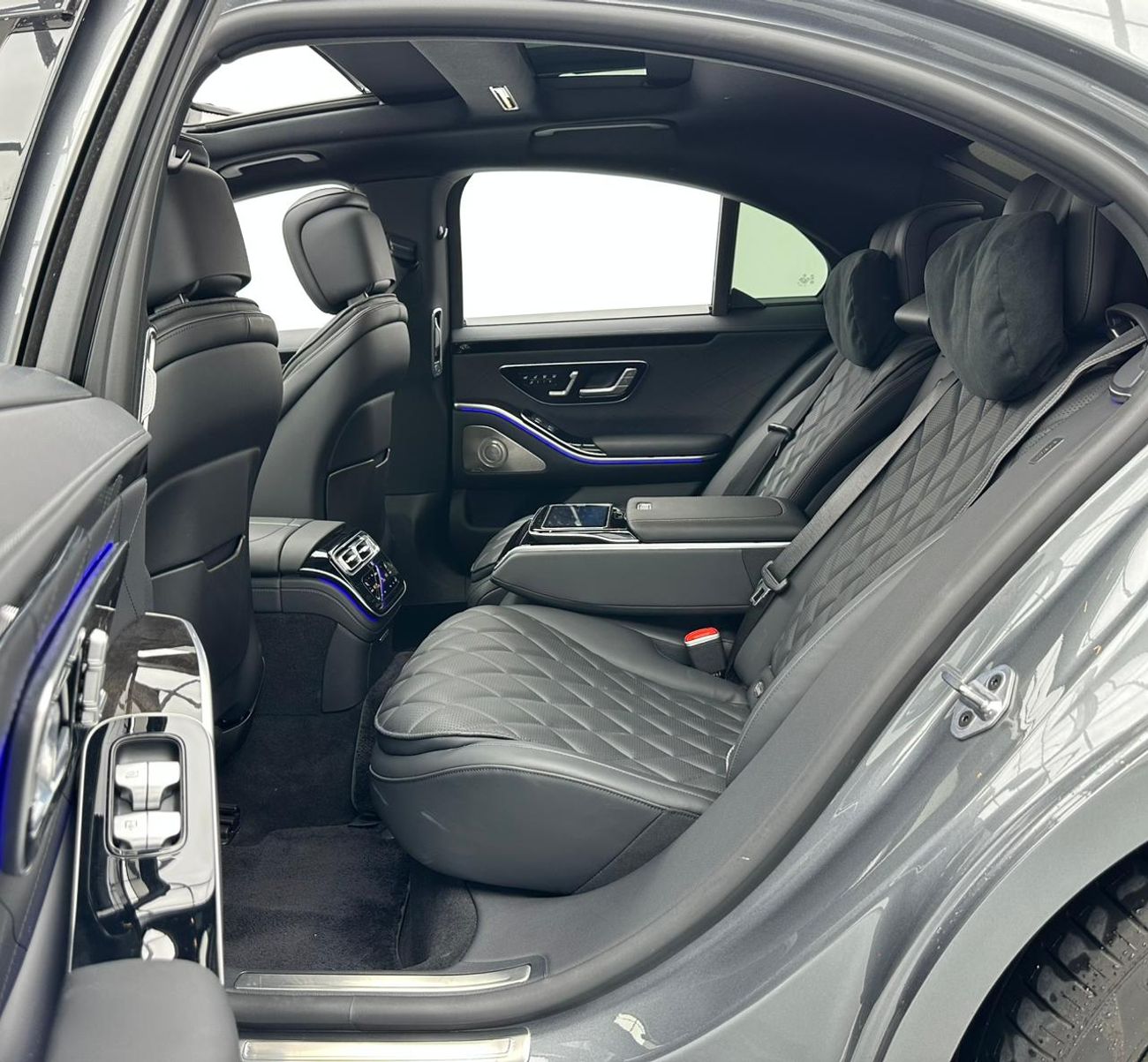 Mercedes-Benz S 580 4MATIC Exclusive 4.0L 2022 Mercedes-Benz S580 4Matic, 1 Year Unlimited KM Warranty, Mercedes Full Se