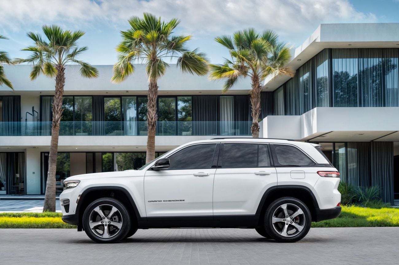 Jeep Grand Cherokee Limited | 2,546 P.M | 0% Downpayment | Agency Serviced