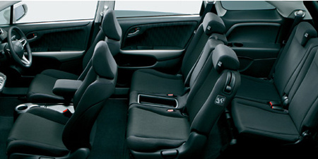 Honda Stream interior - Seats