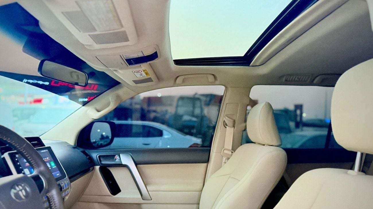 تويوتا برادو 2019 VXR V6 4.0L GCC Specification In Excellent Condition