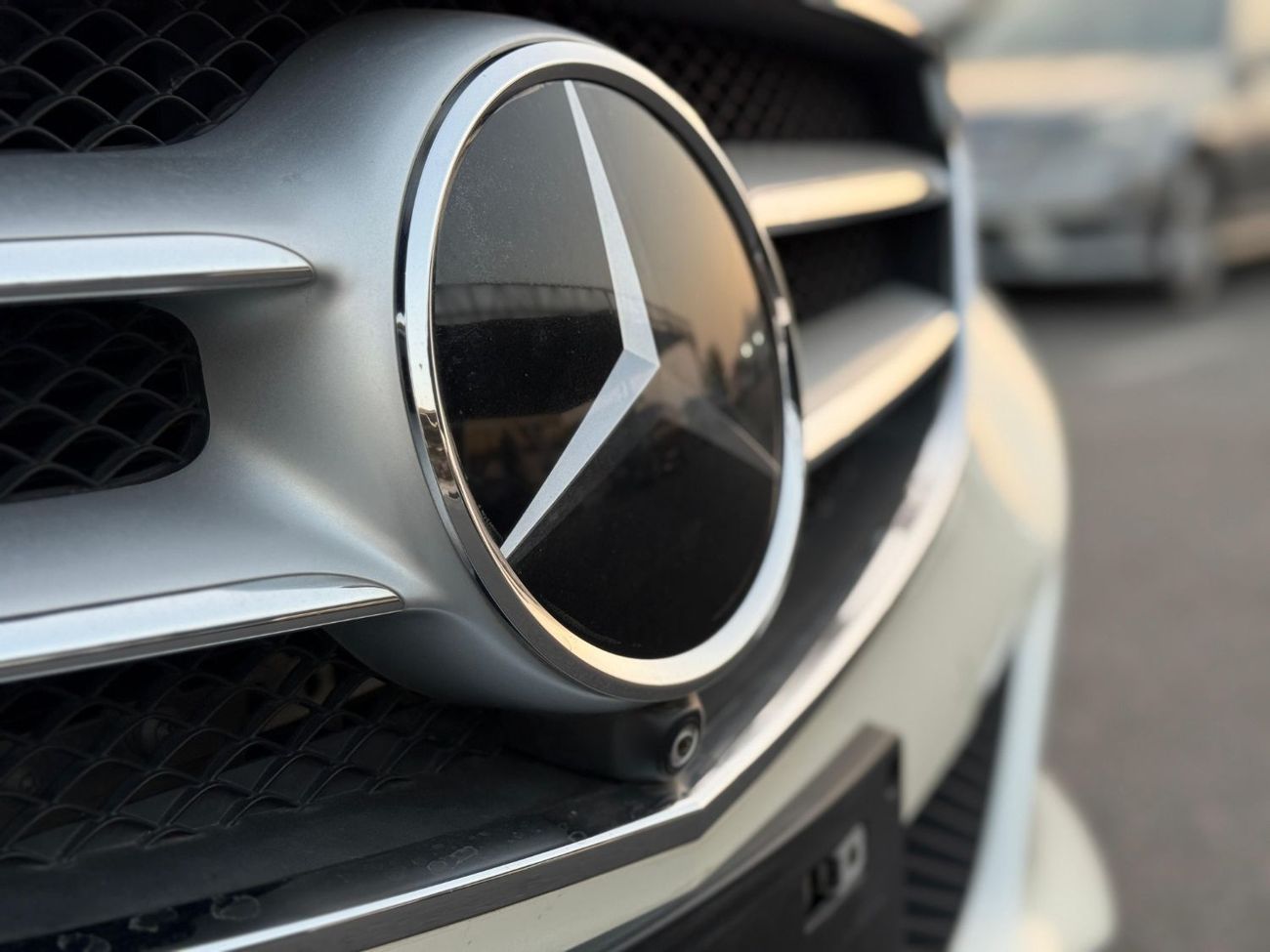 مرسيدس بنز E 400