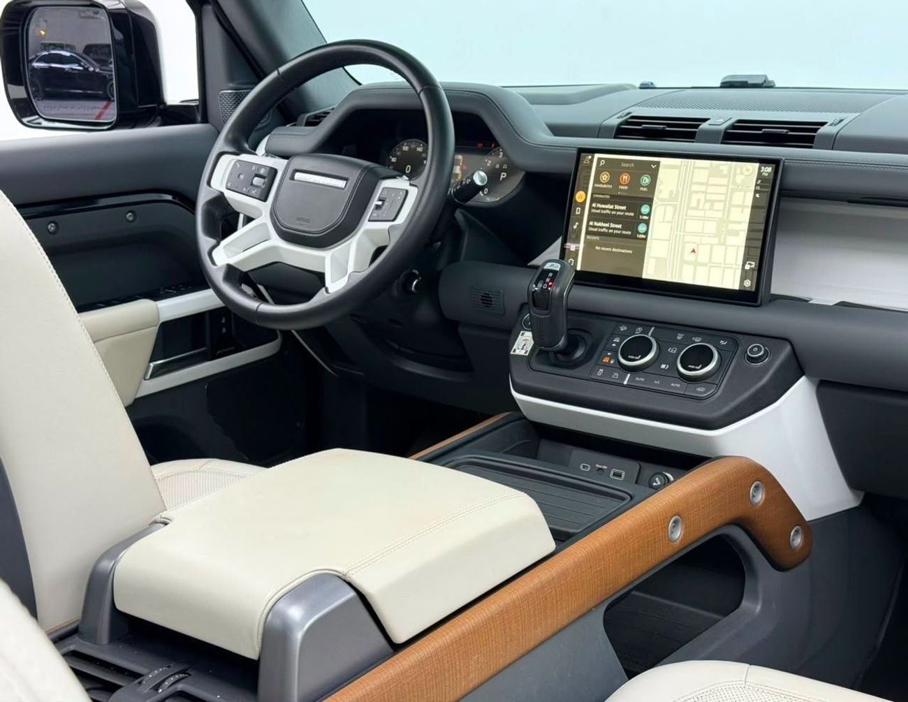 لاند روفر ديفندر 2024 Land Rover Defender 110 HSE P400, 2028 LR Warranty, 2029 LR Service Pack, Fully Loaded, GCC