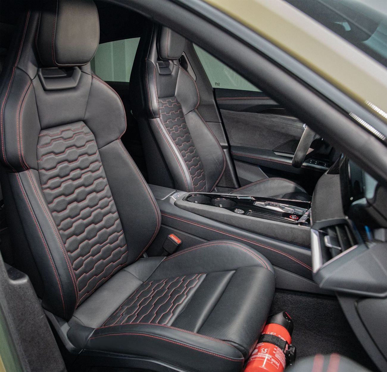 أودي إي ترون جي تي quattro