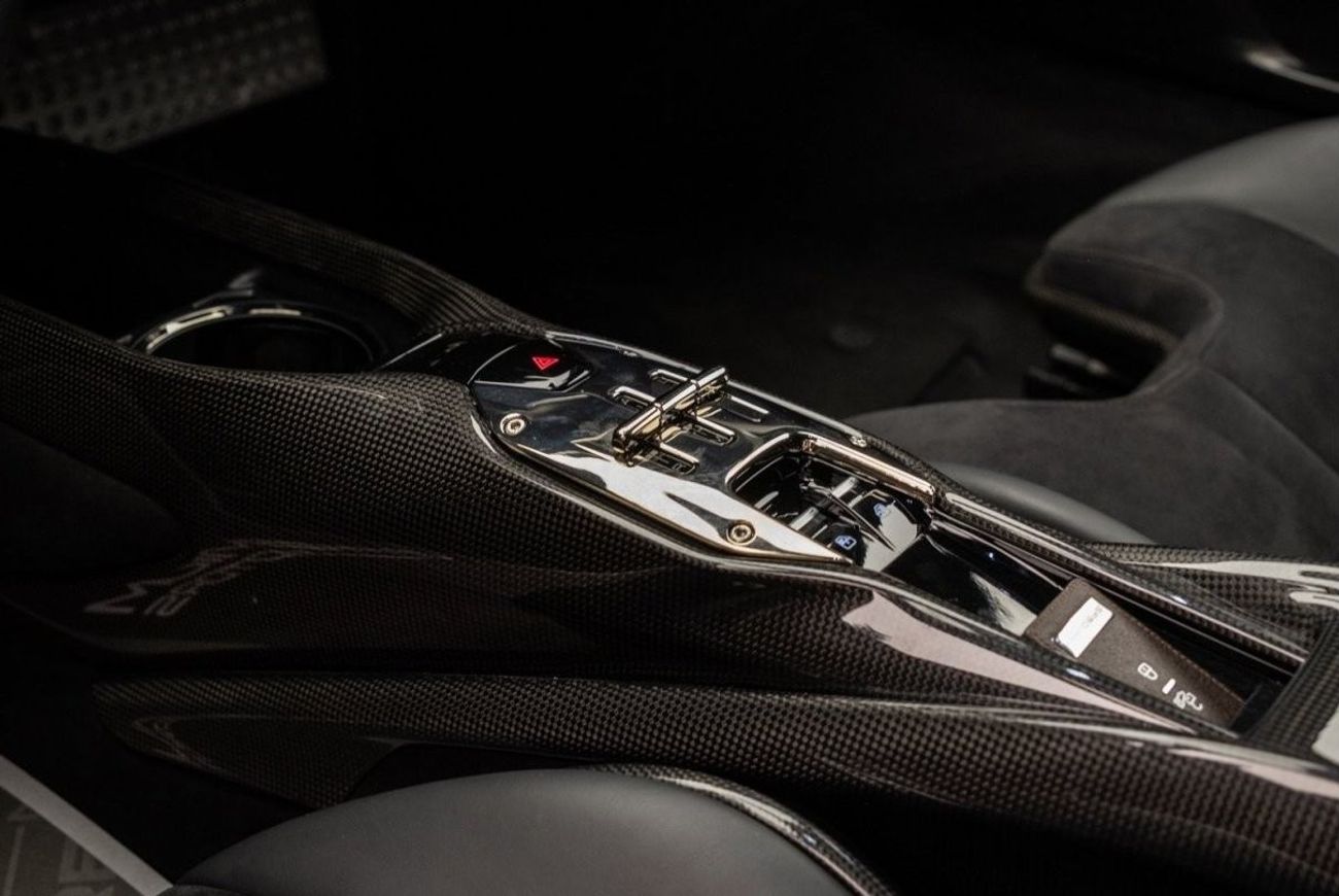 Ferrari SF90 Stradale Std ASSETTO FIORANO