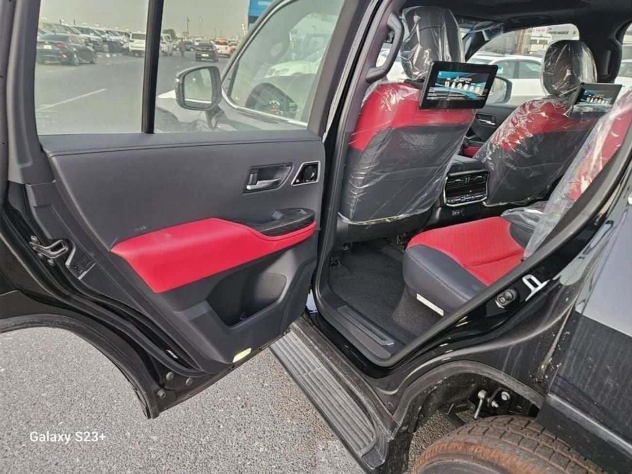 Toyota Land Cruiser TOYOTA LAND CRUISER 3.5L ZX 7 SEATER PETROL