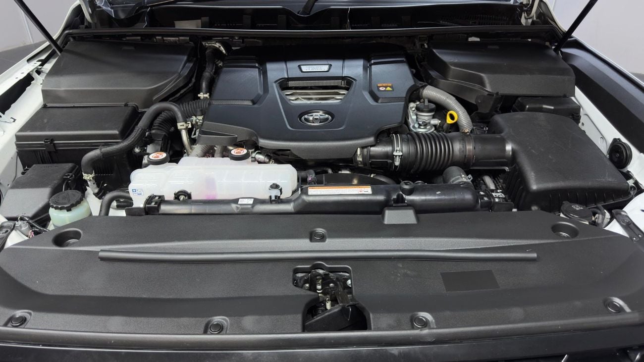 Toyota Land Cruiser TOYOTA LAND CRUISER 2023 GR SPORT RIGHT HAND DRIVE