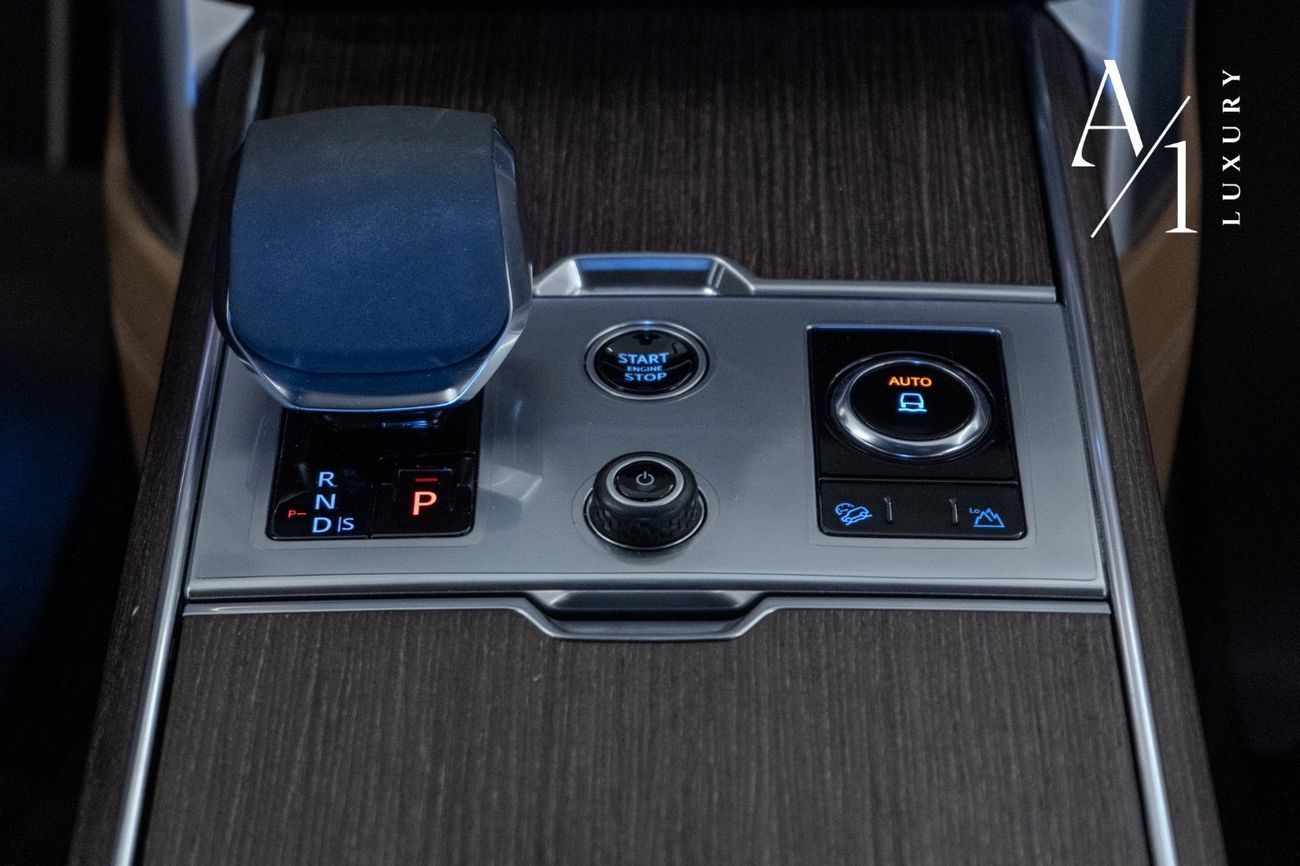 لاند روفر رينج روفر 2023 Range Rover P530, Warranty,Service Contract, GCC Spec,Full Service History, Excellent Condition