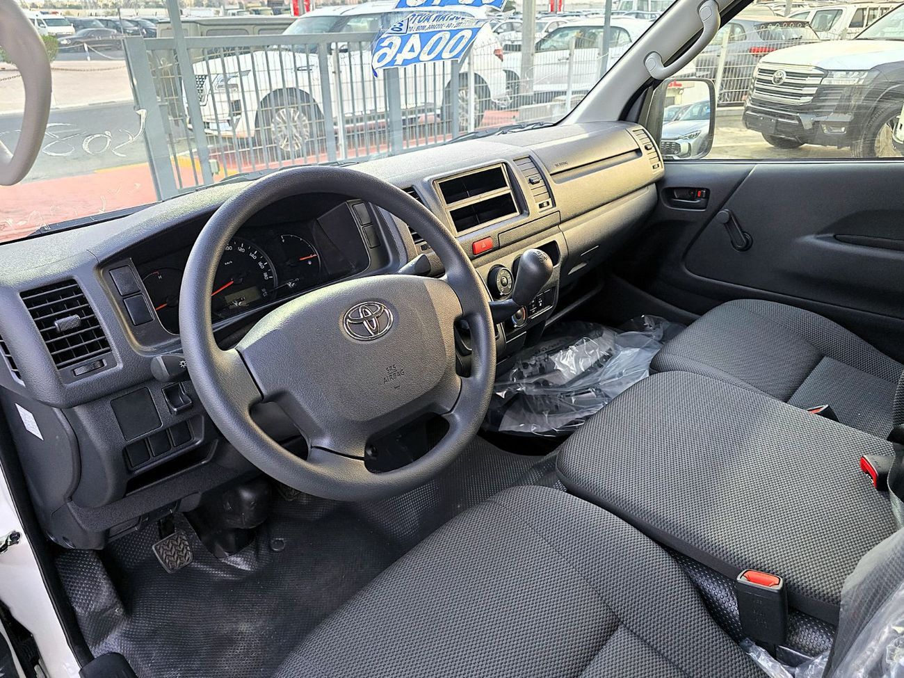 تويوتا هاياس Toyota hiace Cargo std  2.5l diesel M/T 2025 model