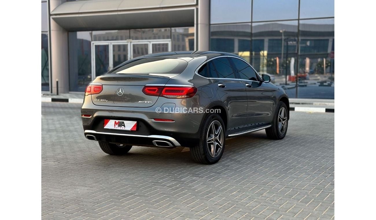 Mercedes-Benz GLC 300 4MATIC MERCEDES AMG GLC300e 2021 ( HYBRID ) (FAST CHARGER)