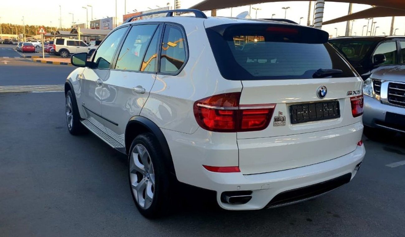 BMW X5 BMW X5 2012  GCC   V6