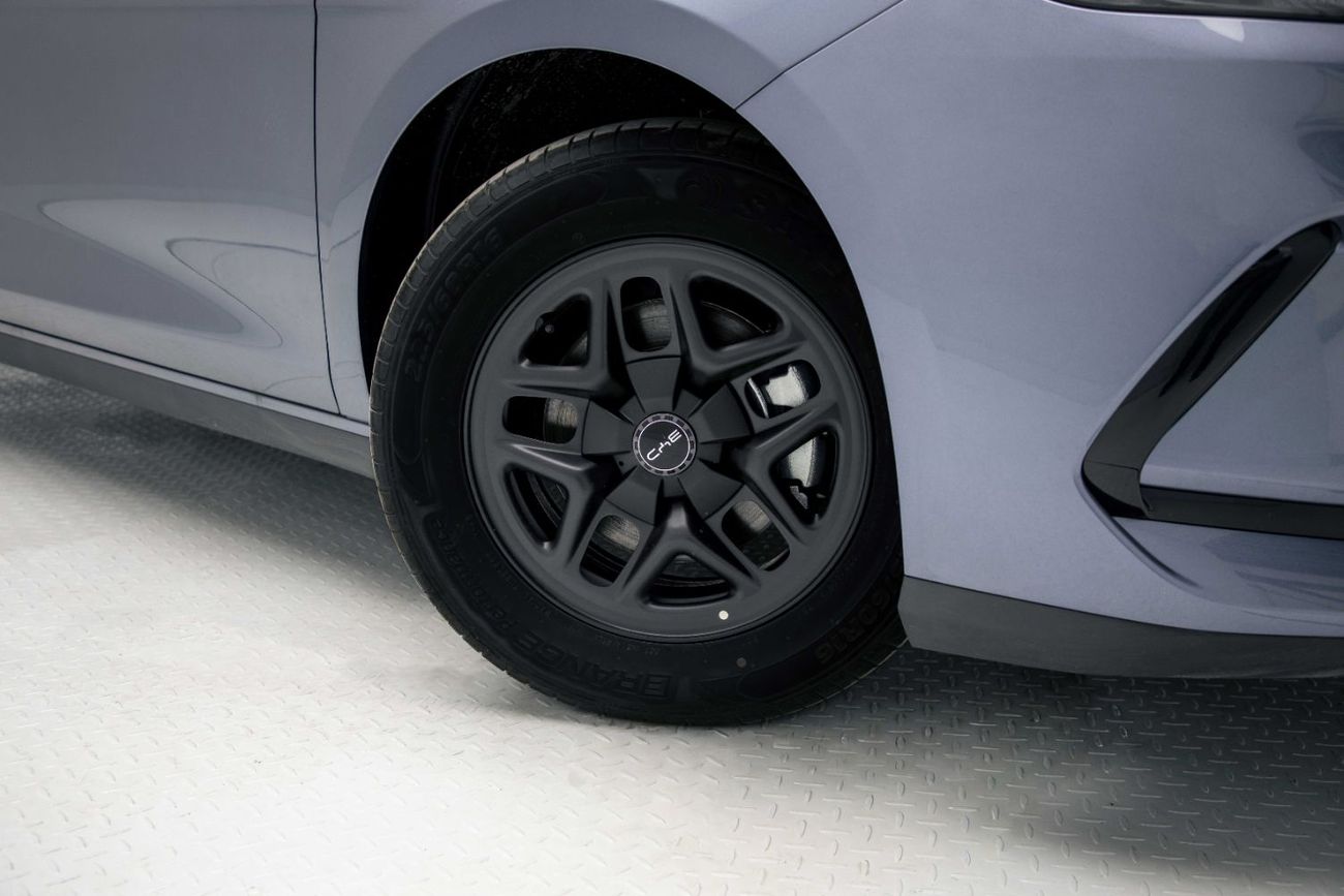 BYD Seal 05 DM-i Luxury 1.5L - Plug-In Hybrid - Atlantis Grey Inside White | Export Only