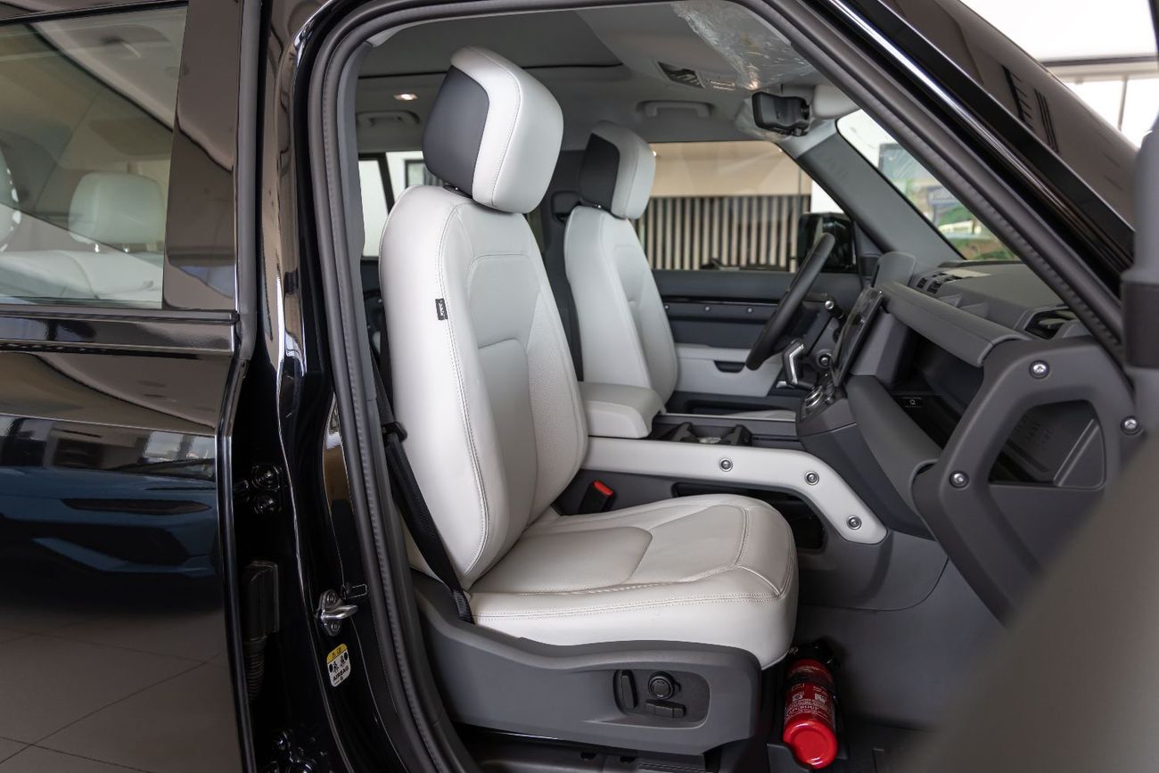 لاند روفر ديفندر Land Rover Defender X-Dynamic HSE P400 | GCC | 2026 (Export)