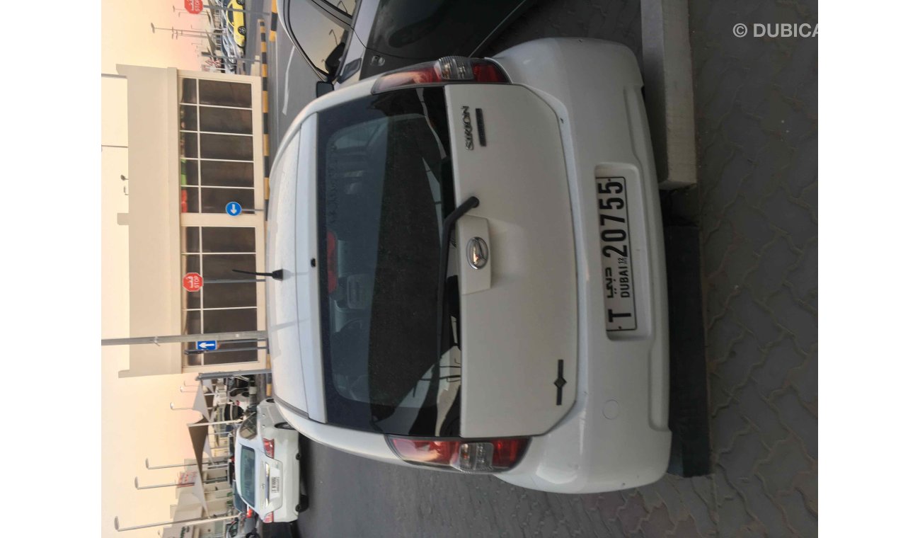 Daihatsu Sirion دهادسو سيريون