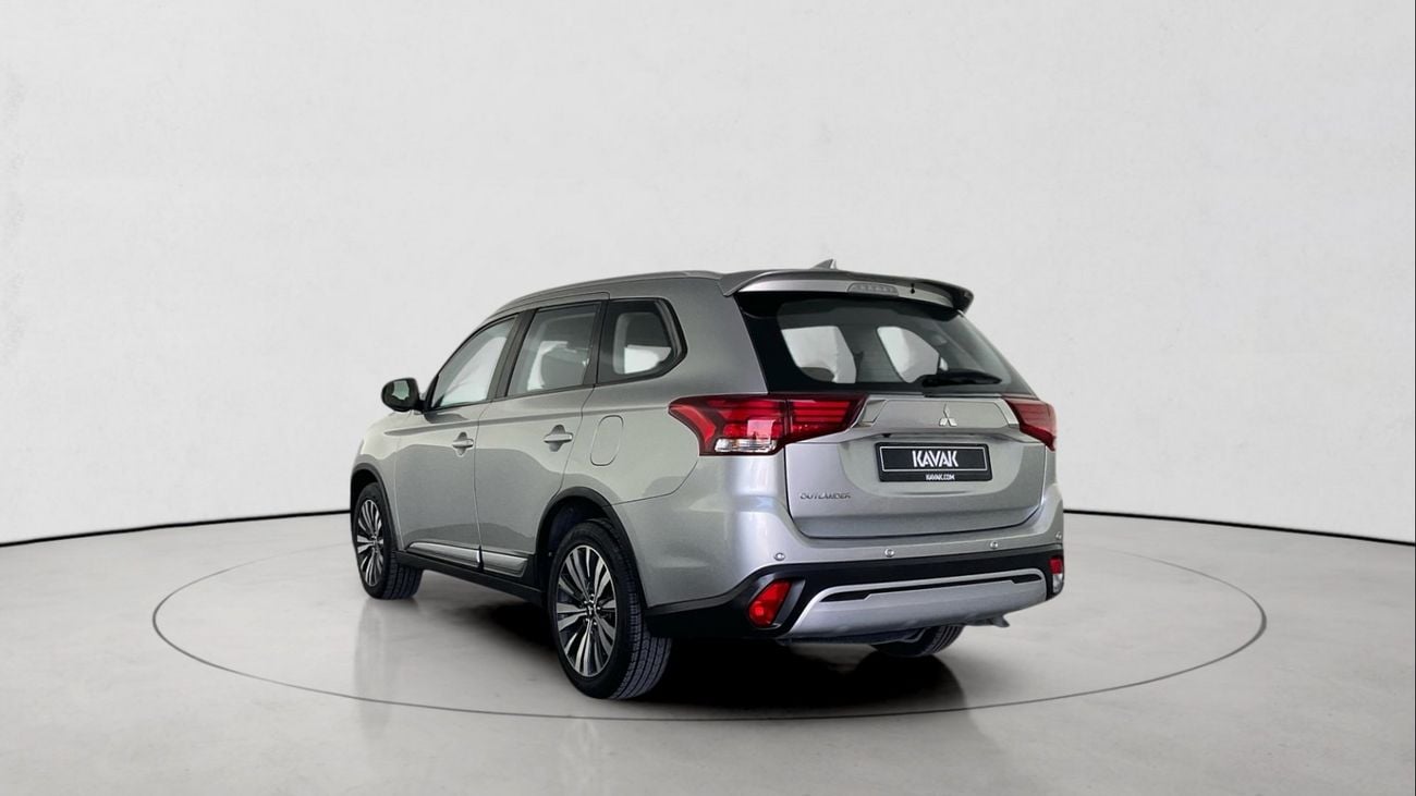 ميتسوبيشي آوتلاندر 2.4 GLX ABS 7SEAT BASIC | شامل الضمان | 0 ﺪﻔﻋﺓ ﺃﻮﻟﻯ