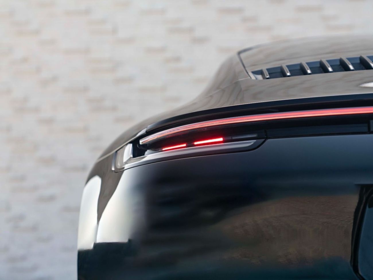 Porsche 911 Carrera 4GTS 3.0L (475 HP) Coupe