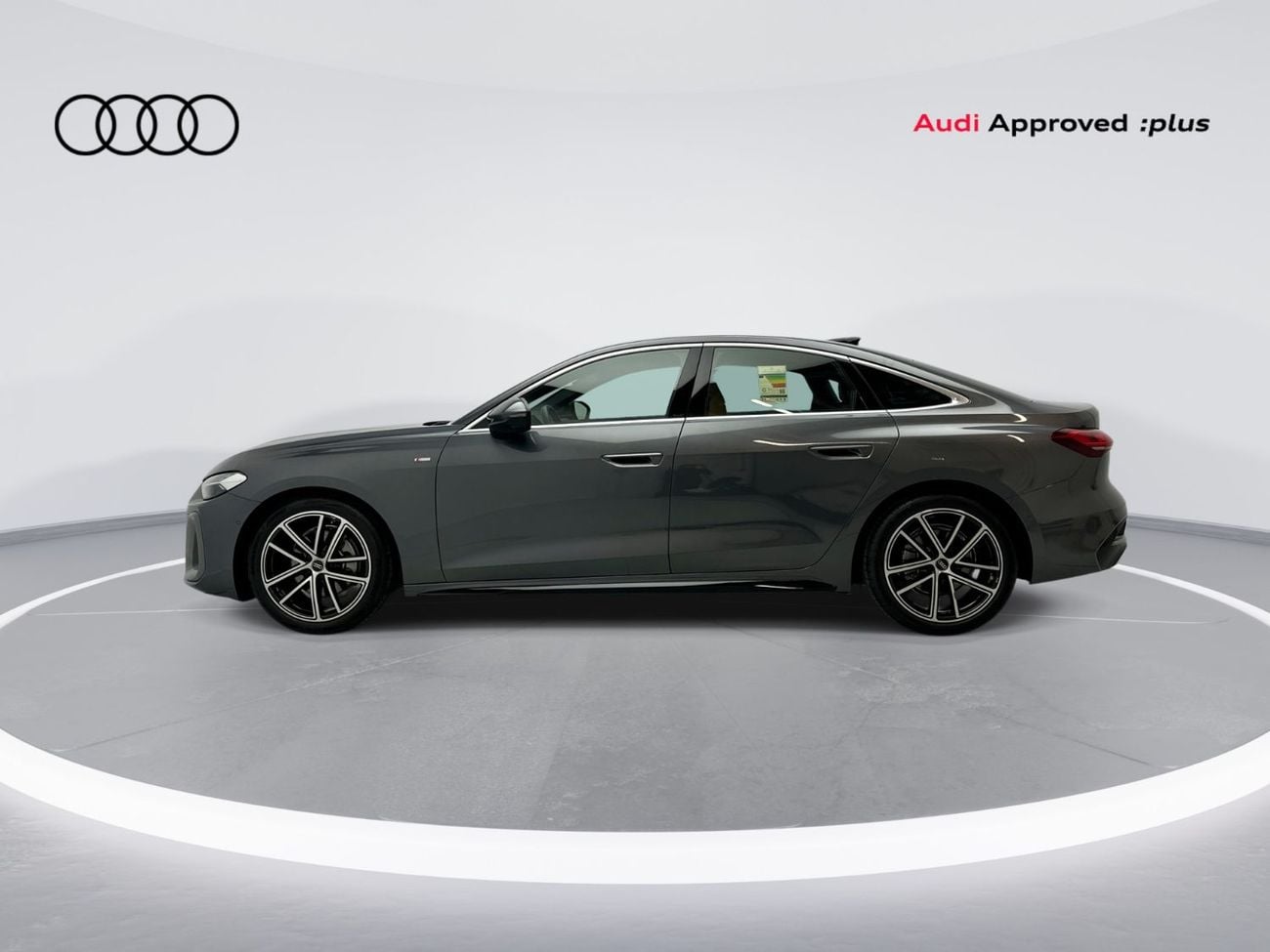 أودي A5 A5 Sedan TFSI 204hp (Ref# 45884)