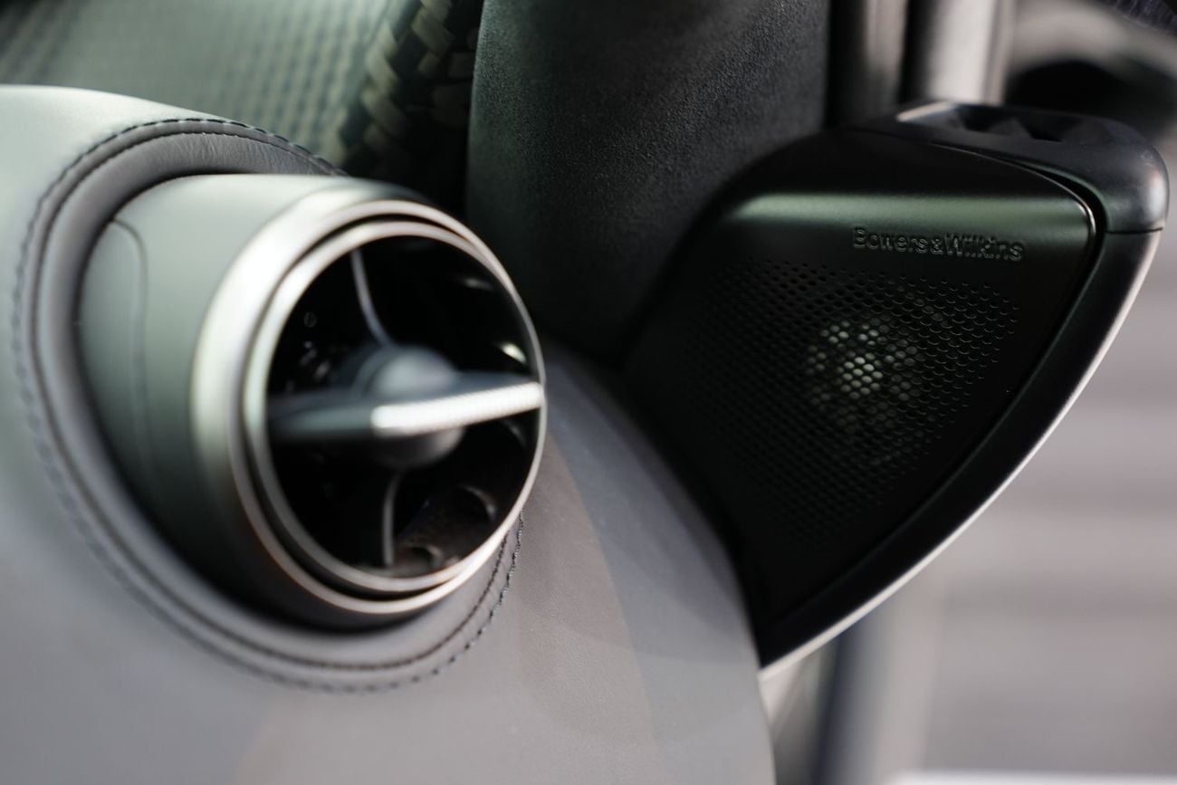 McLaren 750S SPIDER | Lift System | Latest Model | Bowers N Wilkins Audio | McLaren Warr + Serv