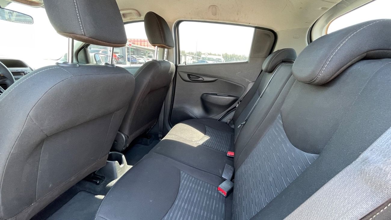 Chevrolet Spark GCC,LT High 1.4L