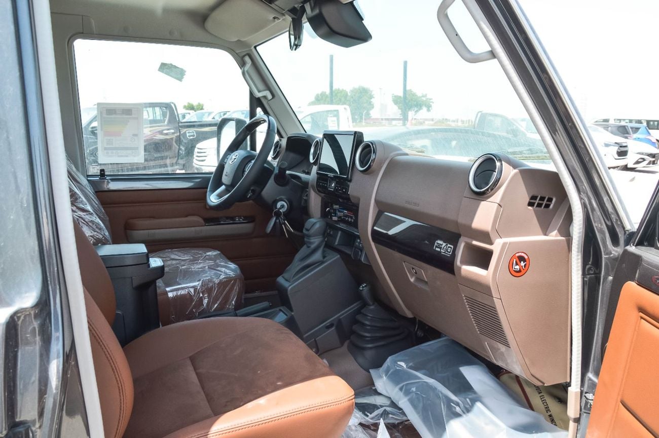 تويوتا لاند كروزر بيك آب TOYOTA LAND CURISER 79 4.0L 4WD PETROL SC PICKUP 2025