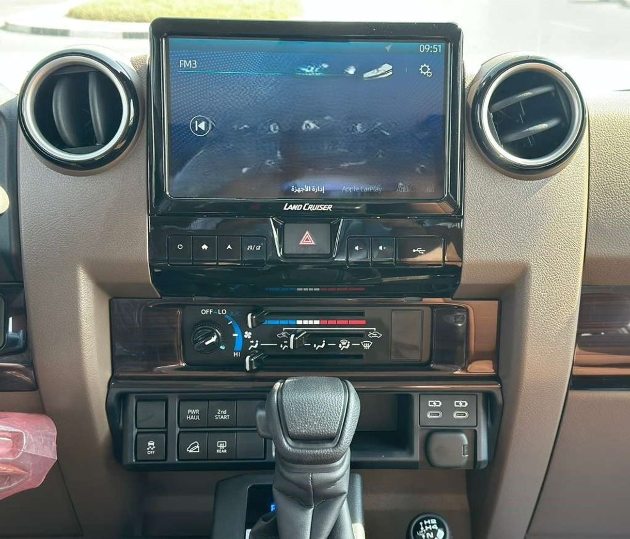 Toyota Land Cruiser 70 LC76 4.0L Petrol - Oman Spec Silver Color - 2025