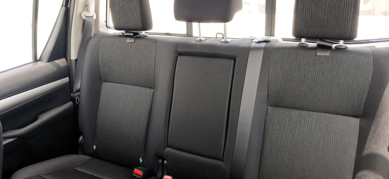 تويوتا هيلوكس 2.4L Diesel Manual 4X4 2026YM