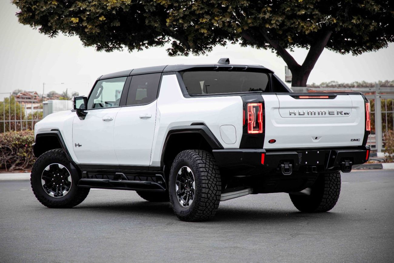 GMC Hummer EV Pick Up Edition1 - White inside Black & White | Export Only