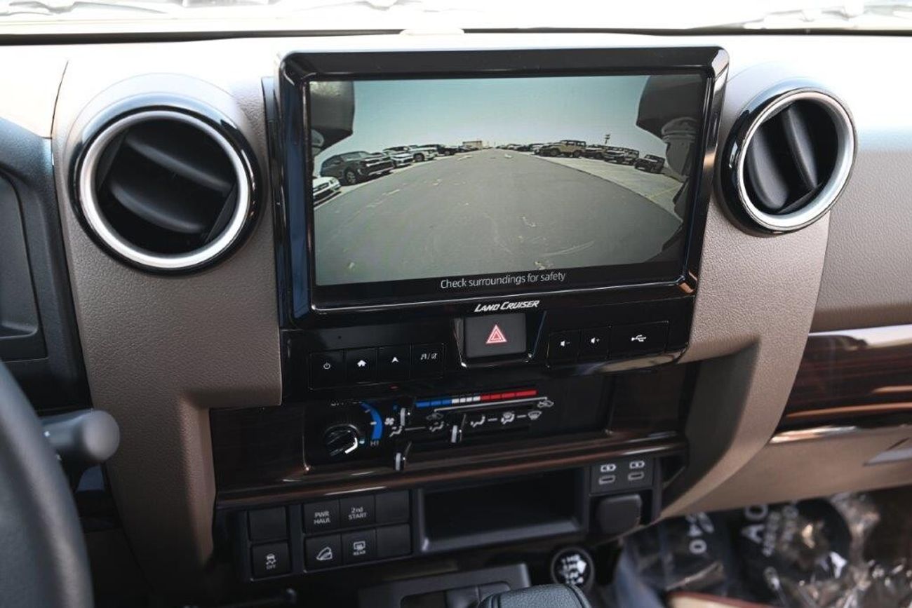 Toyota Land Cruiser 70 71 SWB LX-Z 4.0L Petrol 4WD AT