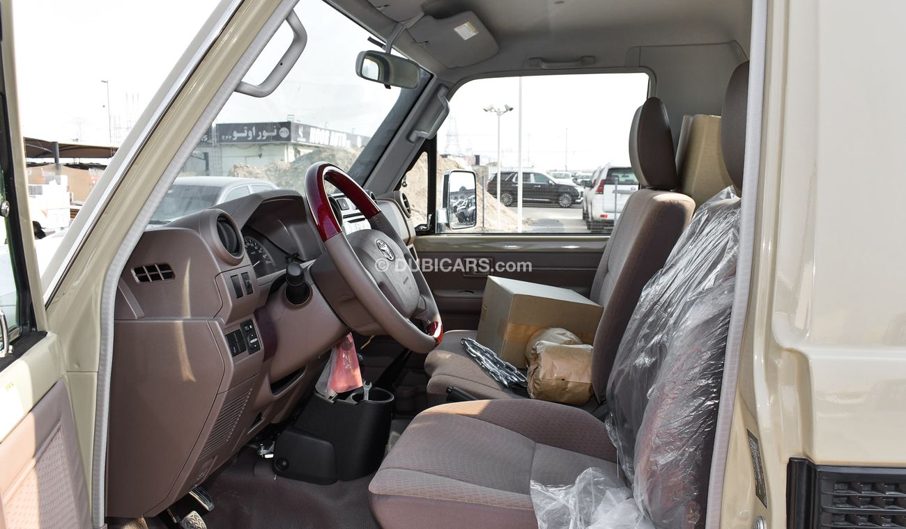 تويوتا لاند كروزر بيك آب 4.5L Diesel V8 Single Cabin