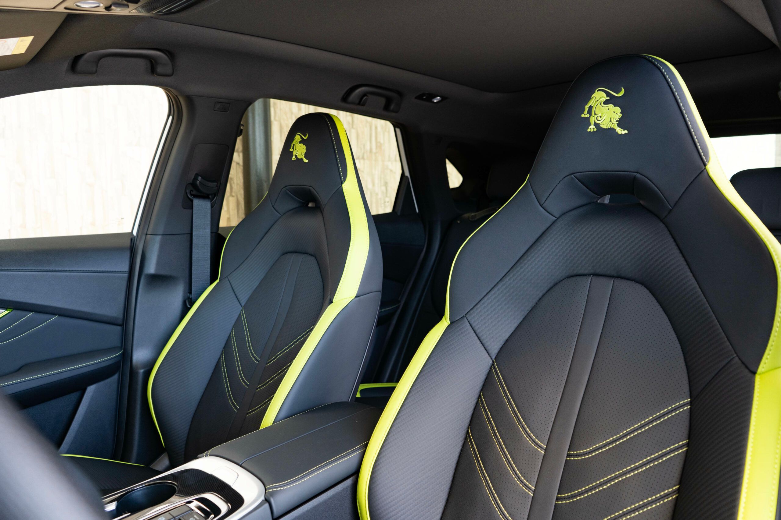 Forthing Friday interior - Seats