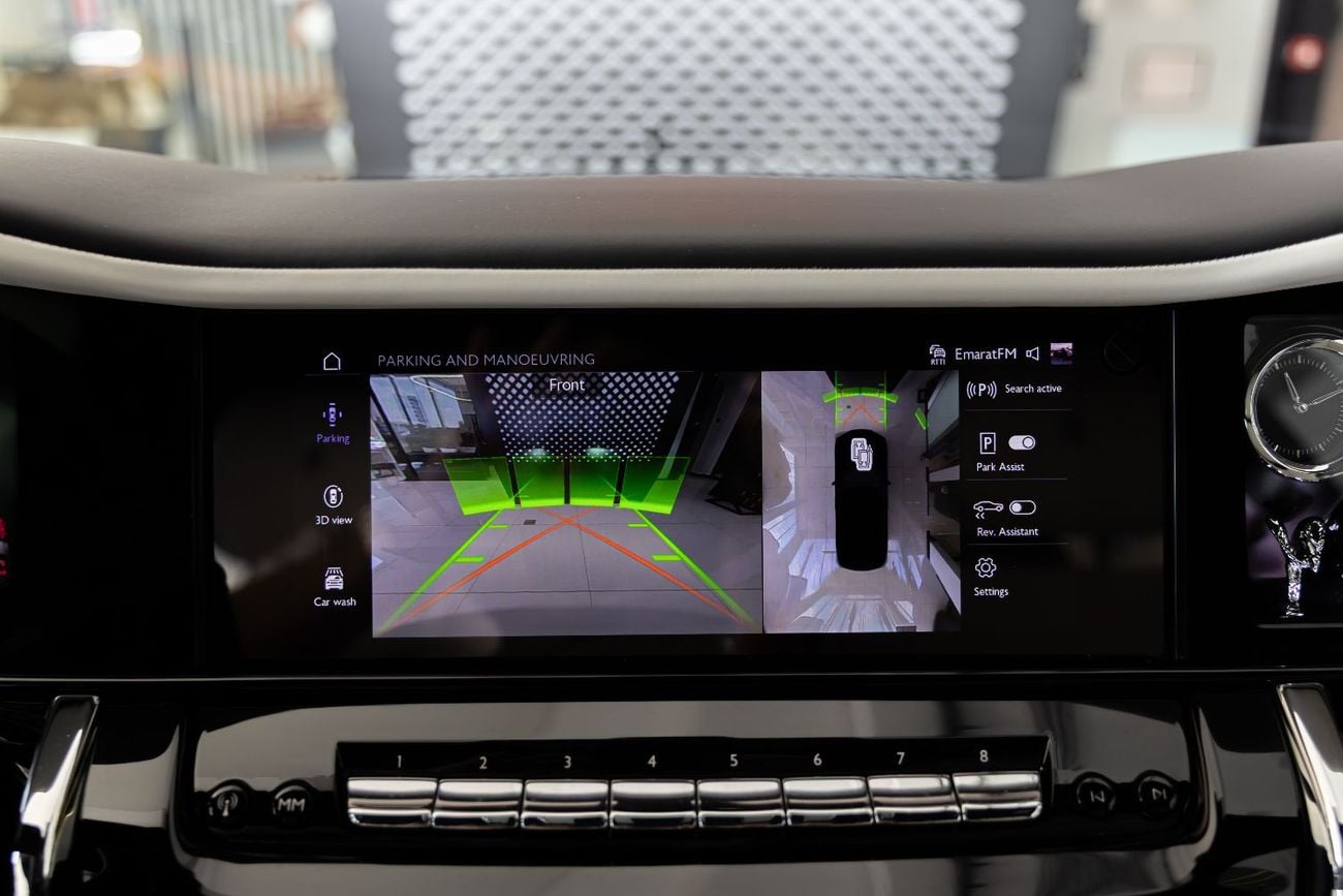 Rolls-Royce Cullinan ROLLS-ROYCE CULLINAN | SILVER BADGE | FULL OPTIONS | BESPOKE SOUND SYSTEM | GCC SPECS | 2025