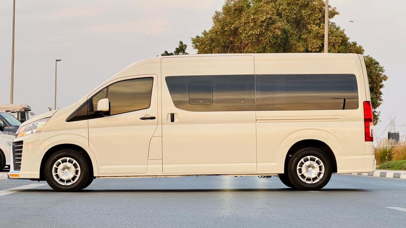 Toyota Hiace 13 SEATER | 2WD | AUTOMATIC TRANSMISISON | 2.8L DIESEL ENGINE | 2024 | RHD