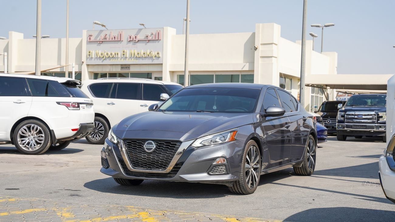 نيسان ألتيما